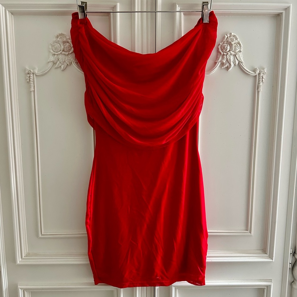 Kaitrin Mini Dress in Red